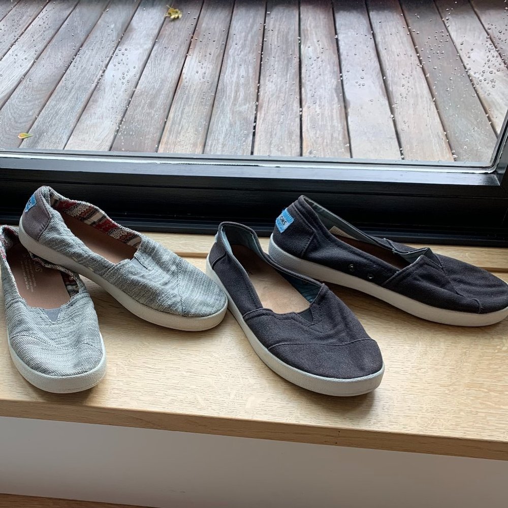 TOMs shoes, charcoal grey and light grey, size 7.5   Make an offer!